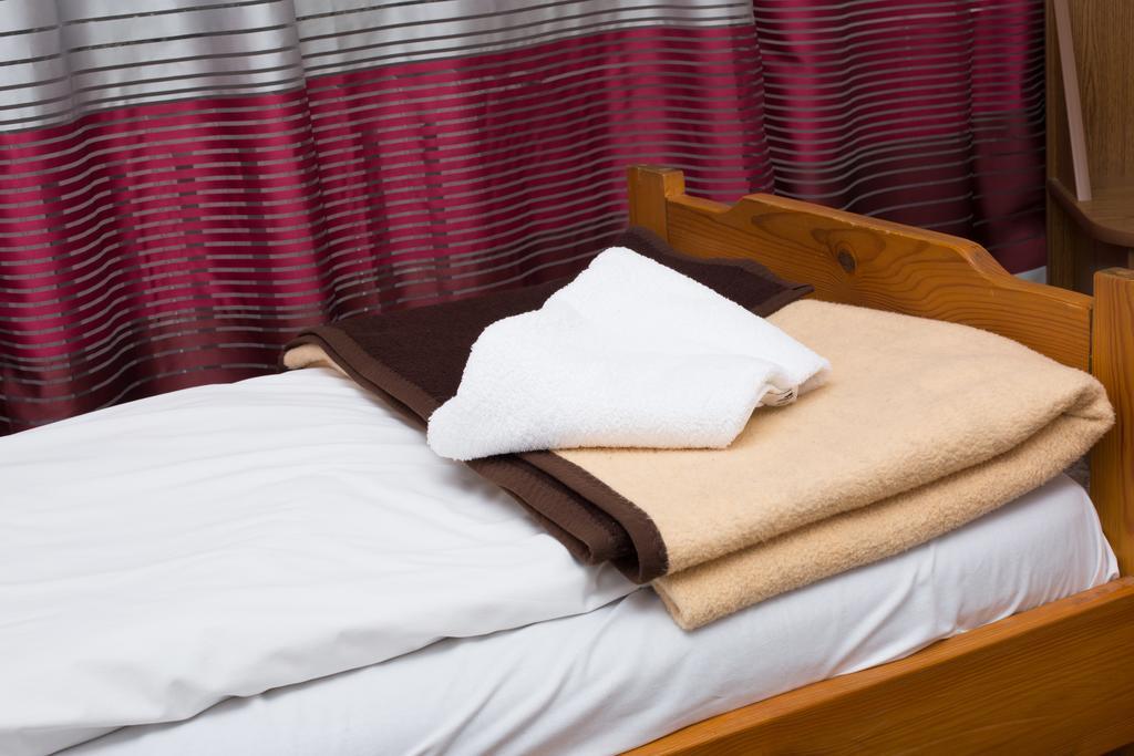 Hotel Astra 巴尔托希采 外观 照片